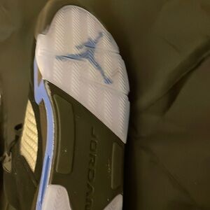 Jordan retro 5. Like new. Worn once. BLK/ Royal. Size 11.